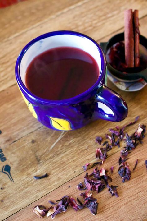 Hibiscus-Cinnamon Tea- Te De Jamaica Y Canela Cinnamon Tea Benefits, Hibiscus Flower Tea, Bolivian Food, South American Recipes, Farmers Cheese, Cinnamon Tea, Tacos And Burritos, Cinnamon Recipes, Hispanic Food