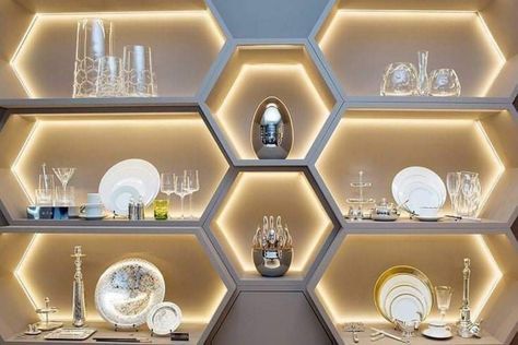 Big Shelves, Floating Shelves Corner, Wall Showcase Design, Wall Display Ideas, Shelves Design Ideas, Modern Wall Shelves, Wall Showcase, Shop Shelves, Shop Counter Design