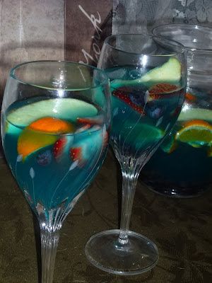 Blue Sangria, Sangria Recipe, Blue Cocktails, Kid Drinks, Sangria Recipes, Blue Curacao, Pretty Drinks, Agave Nectar, Work Gifts