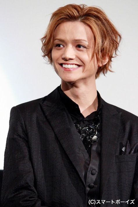 Ryosuke Miura, Kamen Rider Ooo, Black Butler Kuroshitsuji, Stage Actor, Kamen Rider, Actors & Actresses, Actresses, Actors, Beauty