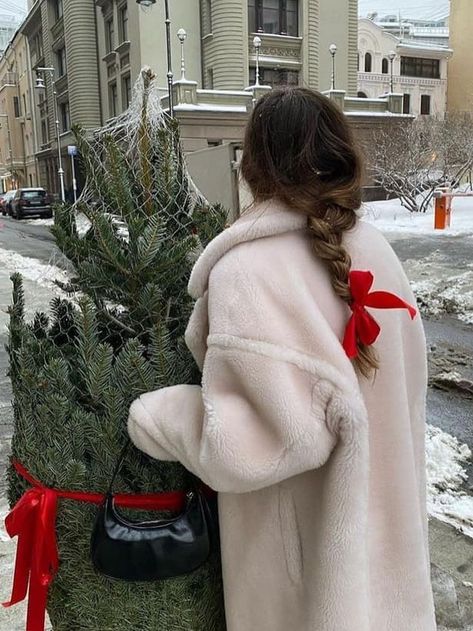 fluffy ivory coat and braided hair with a red hair bow Christmas Outfit Aesthetic, Cute Christmas Outfits, Nyc Christmas, Winter 23, Christmas Feeling, Winter Love, Winter Vibes, Christmas Wonderland, Winter Girls