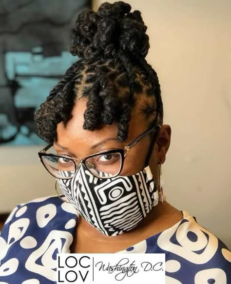 Loc Styles With Bangs, Style For Locs, Lock Hair Styles, Dreadlocks Styling, Dreadlocks Hairstyles For Ladies, Dreadlock Hairstyles For Women, Updo Loc Styles, Short Dreadlocks Hairstyles, Dreadlocks Updo