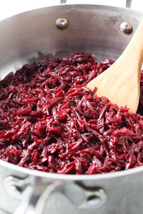 Shredded Beets Recipe, Sautéed Beets, Beet Noodles, Beets Recipe, Cooking Beets, Healthy Side Dish, Beet Recipes, Red Beets, Veggie Bowl