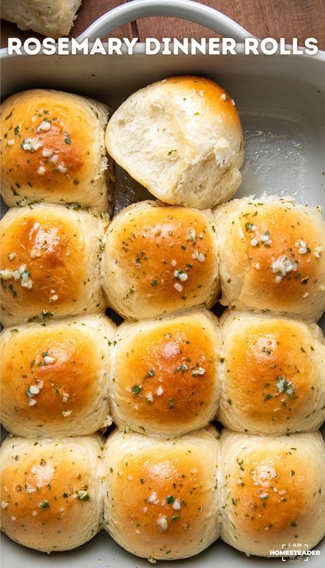 Rosemary Dinner Rolls with Garlic Butter are my popular easy dinner roll recipe with added fresh rosemary and a garlic butter topping. The dinner rolls are so soft and fluffy that I knew I had to explore other variations! And, these did not disappoint! Rosemary Dinner Rolls, Frozen Dinner Rolls, Rosemary Garlic, Baked Dinner, Baked Rolls, Dinner Rolls Recipe, Garlic Parmesan, Fresh Rosemary, Garlic Butter