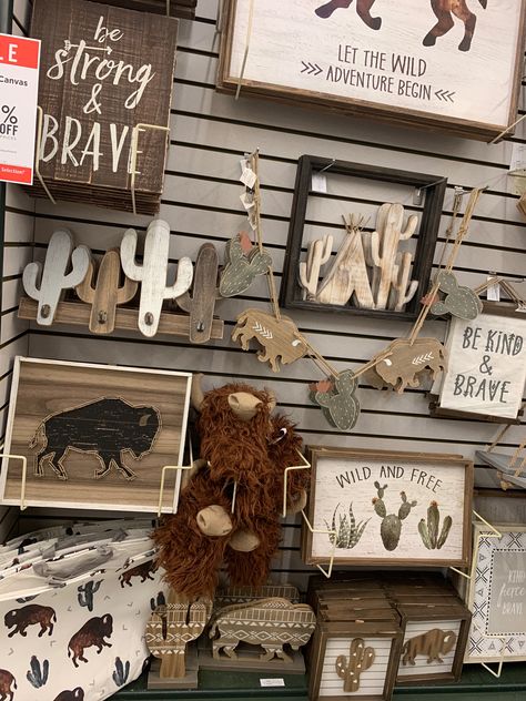 Cow Theme Nursery Boy, Wild West Nursery Theme, Diy Western Nursery Decor, Ranch Theme Nursery, Western Theme Nursery Girl, Cowboy Theme Bedroom, Western Nursery Wall Decor, Rodeo Nursery Theme, Wild West Nursery Boy