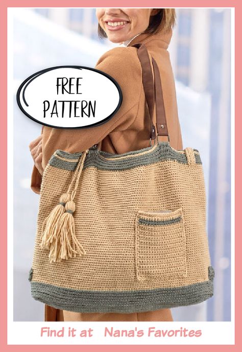 FREE crochet pattern Woman carrying the all purpose tote bag. Crocheted in beige and grey from the free crochet pattern. Crochet Large Bag Pattern Free, Crochet Totes And Bags Patterns, Tote Bag Pattern Free Crochet, Crochet Bag With Pockets, Crochet Travel Bag, Crochet Big Bag, Crochet Large Bag, Kindness Crochet, Large Tote Bag Pattern