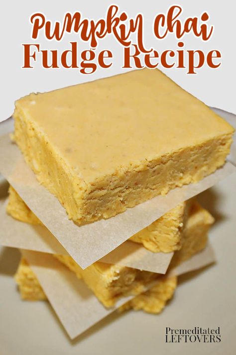 Chai Fudge, Maple Fudge Recipes, Dessert Sans Lactose, Making Fudge, Pumpkin White Chocolate, Good Candy, Maple Desserts, Maple Fudge, Maple Recipes