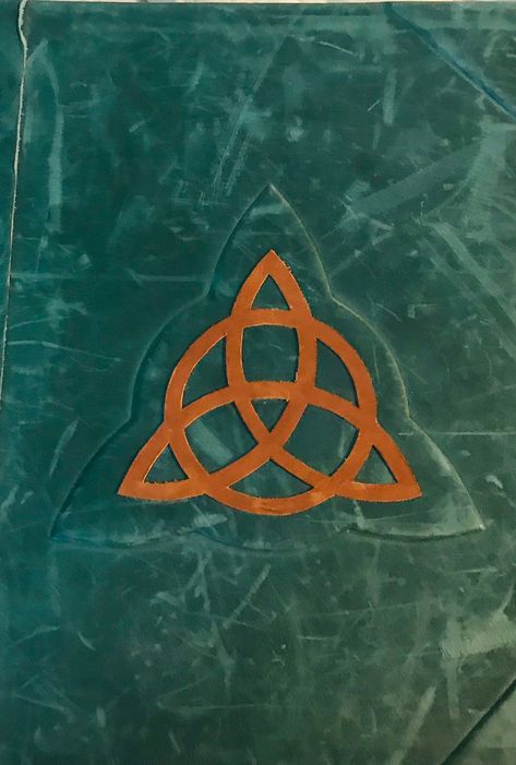 Charmed Book Of Shadows Tattoo, Book Of Shadows Wallpaper, Charmed Book Of Shadows Cover, Book Of Shadows Aesthetic Cover, Charmed Wallpaper Iphone, Charmed Symbol, Book Of Shadows Charmed, Charmed Wallpaper, Charmed 1998