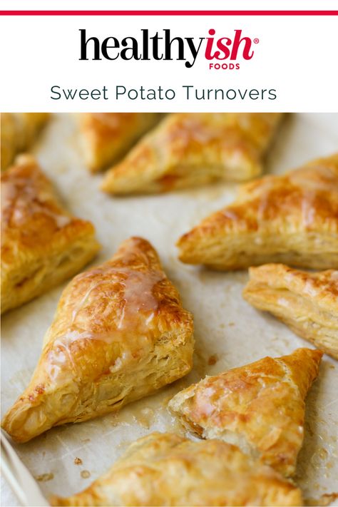 These sweet potato turnovers with maple glaze are the perfect way to start the day! Flaky, sweet and easy to make, this is one breakfast recipe you won't want to miss! Puff Pastry Sweet Potato, Sweet Potato Hand Pies Recipes, Sweet Potato Pastry Recipes, Sweet Potato Pastry Cream, Sweet Potato Turnovers Hand Pies, Sweet Potato Pastry, Sweet Potato Pastries, Sweet Potato Turnovers, Apple Turnovers With Puff Pastry