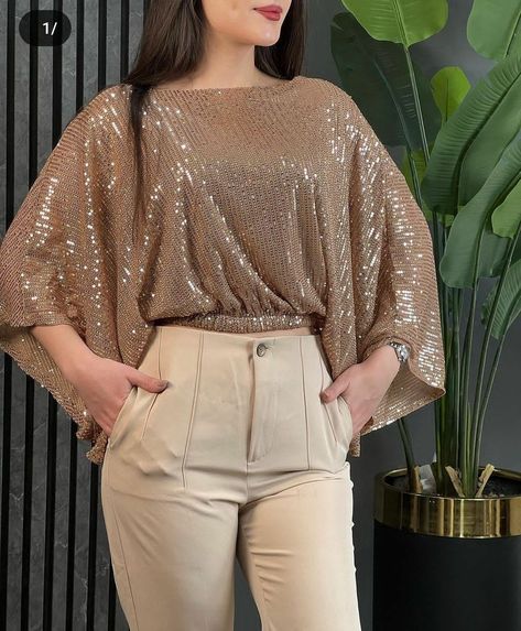 Sequence Top Outfit, Sequence Outfits, Dress Soiree, Chubby Style, Dip Hem Blouse, Modern Wear, Hijab Fashionista, Pakistani Wedding Outfits, Dress Colors