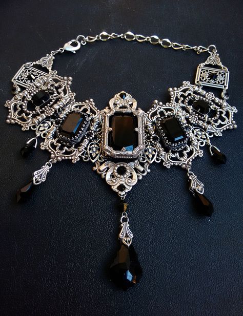 Gothic Wedding Jewelry, Spooky Fashion, Victorian Gothic Jewelry, Gothic Choker Necklace, Gothic Choker, Jewelry Victorian, Gothic Chokers, Choker Collar Necklace, Silver Choker Necklace