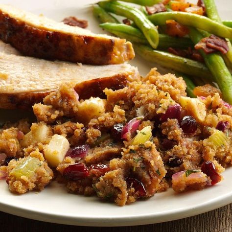 Stuffing With Cranberries, Cranberry Stuffing, Apple Stuffing, Sausage Stuffing Recipe, Bread Stuffing, Bread Dressing, Stuffing Recipes For Thanksgiving, Sage Sausage, Thanksgiving Dinner Table