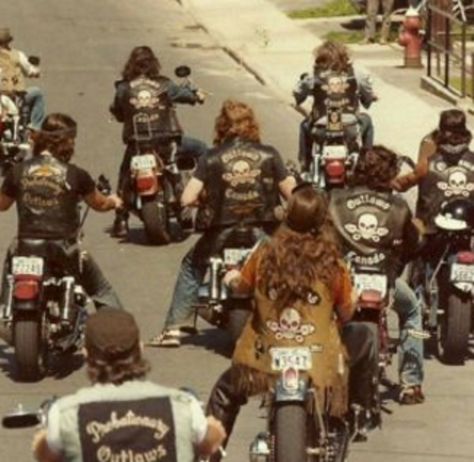 Outlaws MC, Canada Biker Photos, Sportster Chopper, Old School Chopper, Motorcycle Gang, Biker Clubs, Motorcycle Photography, Outlaw Country, Biker Lifestyle, Biker Gang