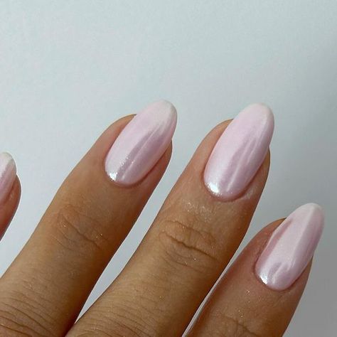 Shelley Graham on Instagram: "Love these simple nails, takes nothing away from my clients gorgeous ring 🤩  These would be perfect bridal nails 👰‍♀️  Using @the_gelbottle_inc Biab nu07 for the base colour.  With @magpie_beauty Bridie chrome over the top." Pink Chrome Biab Nails, Bubble Pink Chrome Nails, Bubble Gum Chrome Nails, Bubblebath Nails Chrome, Bubblegum Pink Chrome Nails, Earthy Chic, Cute Short Nails, Casual Nails, Blue Sparkles