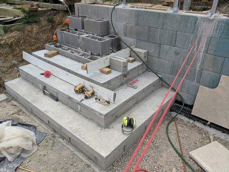 Designing and building the pool stairs Stair Landscape, Build A Pool, Pool Stairs, Honed Concrete, Stair Dimensions, Raised Pools, Lake Landscaping, Concrete Masonry Unit, Dipping Pool