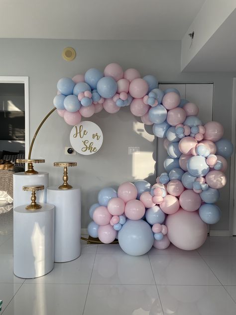 Balloons | Gender Reveal Miami Twinkle Twinkle Gender Reveal, Reveal Ideas Gender, Baby Shower Ballons, Gender Reveal Party Ideas, Reveal Party Ideas, Gender Reveal Baby Shower Themes, Baby Gender Reveal Party Decorations, Gender Reveal Party Theme, Idee Babyshower