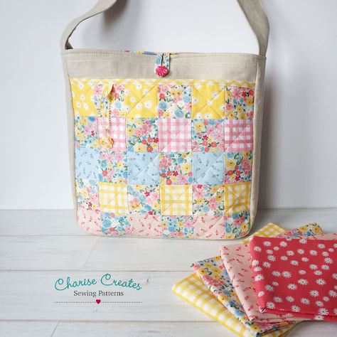 Charise Creates: Flower Garden Fabric and a FREE Patchwork Tote Pattern Quilted Tote Bags Patterns, Scrap Projects, Quilting Digest, Spring Sewing, Quilted Bags, Garden Fabric, Quilt Patchwork, Sewing Bags, Design Blogs