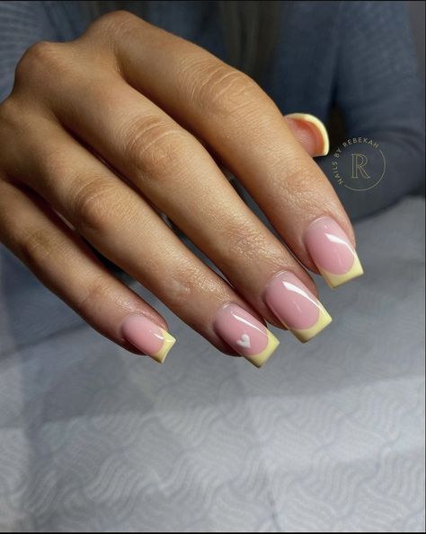 Pastel Tip Nails Square, Almond Acrylic Nails Yellow, Yellow Nails Short Natural, Yellow Almond Acrylic Nails, Pastel Yellow French Tip, Nails For Yellow Dress, Light Yellow French Tip Nails, Yellow Tip Nails, Colorful French Manicure