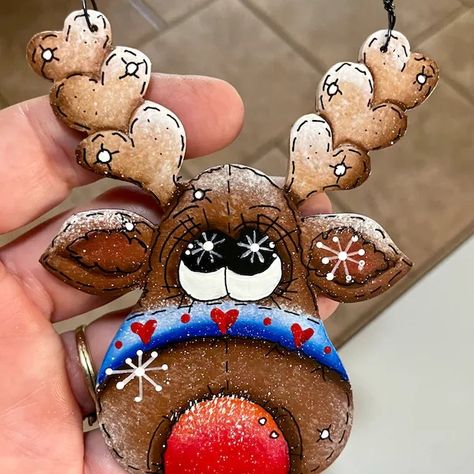 Cute Ornaments, Yuma Arizona, Deer Ornament, Halloween 1, Tole Painting, Heart Ornament, Cute Crafts, Buying Gifts, Diy Art