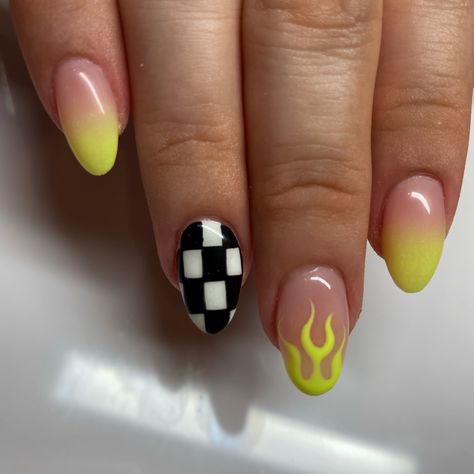 Fire nails yellow ombre Flame And Checkered Nails, Neon Yellow Nails, Checkered Nails, Nails Yellow, Nail Trend, Yellow Ombre, Yellow Nails, Fire Nails, Nail Trends