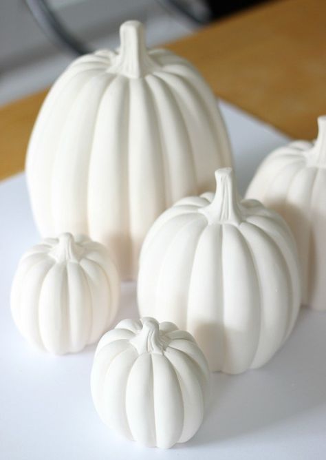 No Carve Pumpkin Ideas, No Carve Pumpkin, Pumpkin Magic, Fall Pumpkin Centerpieces, Craft Cupboard, Ceramic Pumpkin, Painted Pumpkin, Beautiful Pumpkins, Pumpkin Carving Templates