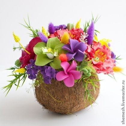 Coconut Flower Arrangement, Tropical Theme Table Decor, Coconut Party Decoration, Flamingo Flower Arrangement, Tropical Flower Pots, Coconut Centerpiece, Hawaiian Table Decorations, Coconut Wedding, Luau Centerpieces