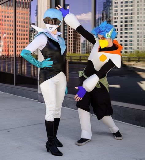 Cosplay of Queen and Berdly by Nimbus_Grey and Atrex29 Noelle Cosplay Deltarune, Deltarune Cosplay, Berdly Deltarune, Queen Deltarune, Deltarune Aesthetic, Fox Memes, Nimbus Gray, Indie Game Art, Baldi's Basics