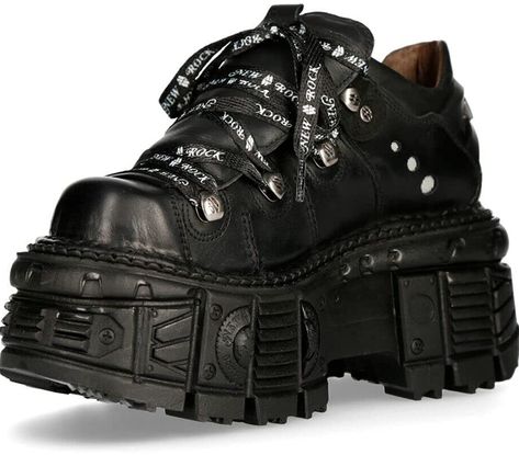 Goth Platforms, Spanish Shoes, New Rock Boots, Urban Shoes, Rock Boots, Goth Shoes, Gothic Boots, Dr Shoes, Metallic Shoes