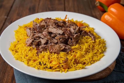 Fata shawarma meat | Premium Photo #Freepik #photo #pulao Shawarma Meat, Arabian Food, Popular Dishes, Premium Photo, Saudi Arabia, Most Popular, Meat, Stock Photos