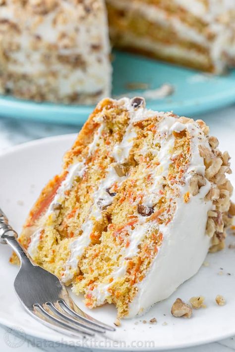 Classic Carrot Cake Video Recipe - NatashasKitchen.com Carrot Cake Video, Carrot Walnut Cake, Carrot And Walnut Cake, Classic Carrot Cake, Fluffy Cream Cheese Frosting, Cake Video, Tasty Desserts, Best Carrot Cake, Dog Cakes