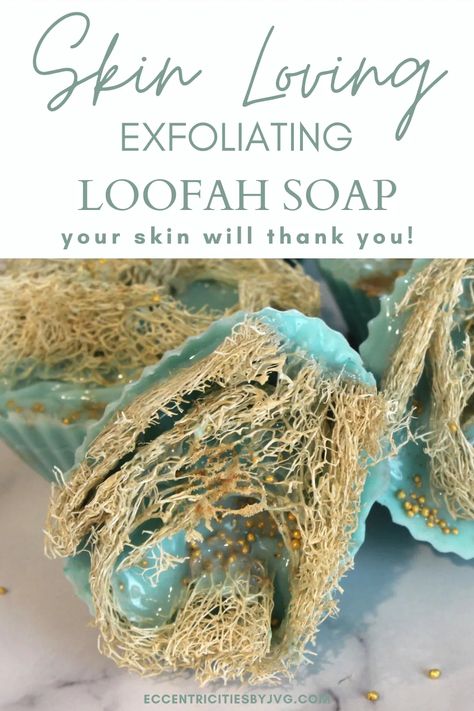 Learn how to make these exfoliating loofah melt and pour soap. This handmade soap DIY includes all the instructions on how to make exfoliating melt and pour soaps. Great DIY for summer and a great gift idea. Hostess gift idea melt and pour soap. Handmade gift idea. Summer DIY handmade soaps for party favors. Exfoliating handmade soap technique for easy soapmaking at home. Great DIY soap idea for beginner soap makers. Kids summer DIY projects to make at home. Diy For Summer, Loofah Soap Diy, Exfoliating Loofah, Melt And Pour Soap, Summer Diy Projects, Natural Loofah, Loofah Soap, Melt And Pour, Exfoliating Soap