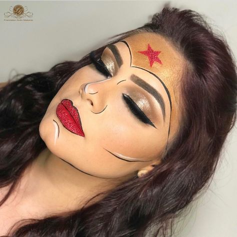 Spiderman Makeup Woman Easy, Superwoman Makeup, Superhero Makeup, Makeup Fantasi, Wonder Woman Makeup, Comic Convention, Creepy Halloween Makeup, Halloween Makeup Diy, Halloween Makeup Pretty