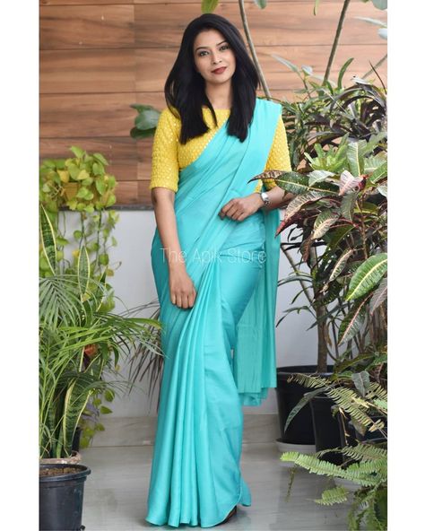 Plain Sarees, Formal Saree, Cotton Saree Blouse Designs, Dresses Traditional, Cotton Saree Designs, Draping Fashion, Plain Saree, Indian Saree Blouses Designs, Simple Sarees