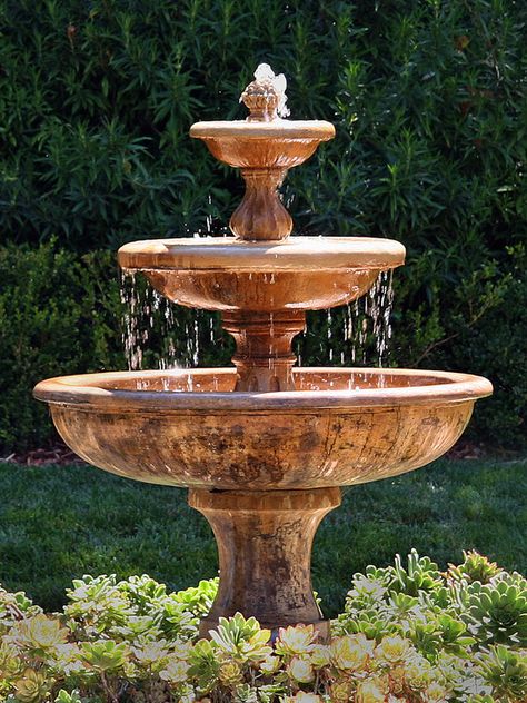 Landscape Fountains Design, Pictures, Remodel, Decor and Ideas - page 17 Yard Fountain, Landscaping With Fountains, Air Mancur, Garden Water Fountains, Fountains Backyard, Jardim Diy, Fountain Design, Mediterranean Landscaping, Backyard Water Feature