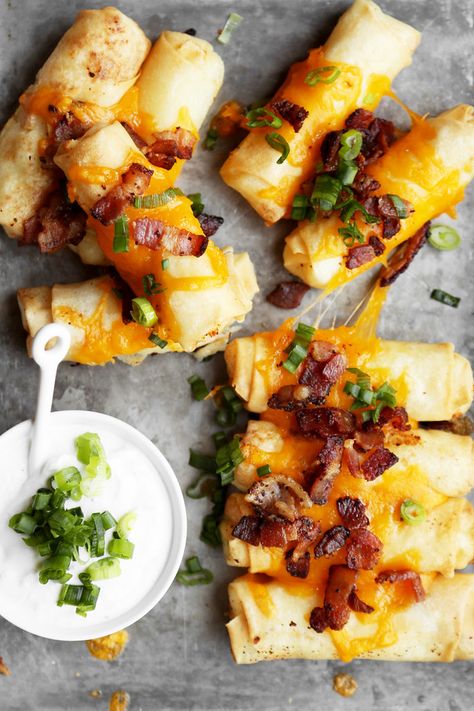 Loaded Baked Potato Spring Rolls - The Candid Appetite Potato Spring Rolls, Spring Roll Recipe, Loaded Baked Potato, Loaded Potato, Spring Roll, Loaded Baked Potatoes, Great Appetizers, Spring Rolls, Rolls Recipe