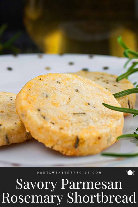 Fresh rosemary, parmesan cheese, and loads of fresh cracked black pepper make this savory Parmesan Rosemary Shortbread the perfect cocktail appetizer or snack. #holidays #recipe #coctails #cookies Rosemary Parmesan Shortbread, Rosemary Cheese Crackers, Rosemary Parmesan Crackers, Parmesan Cheese Appetizers, Savory Christmas Baked Goods, Parmesan Shortbread Cookies, Parmesan Cookies Recipe, Savory Shortbread Crackers, What To Do With Dried Rosemary