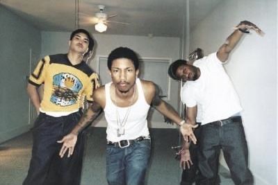 N.E.R.D Nerd Pharrell, 2000s Rap Aesthetic, D Photo, Hip Hop Classics, 90s Hip Hop Fashion, Rap Aesthetic, Street Fashion Men Streetwear, Cinematic Photography, Cool Fits