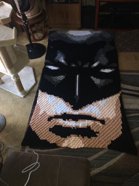 Crochet Batman Blanket, Knit Aesthetic, Geek Crochet, Crochet Batman, Crochet Characters, Crochet Graphgan, Batman Gifts, Bored Board, Crochet Idea