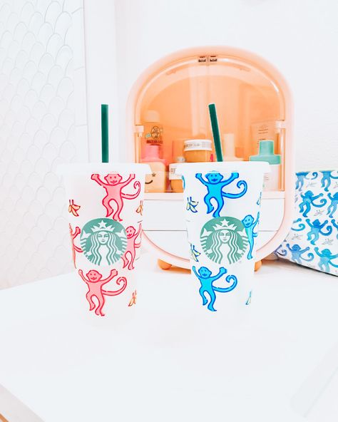 Cheap Roller Rabbit, Roller Rabbit Phone Case, Preppy Background Roller Rabbit, Roller Rabbit Starbucks Cup, Rollerrabbit Preppy, Roller Rabbit, Drinking Cup, Starbucks Cups, Home Decor Decals