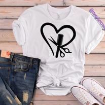 Hairstylist Tshirts, Hair Stylist Outfit, Makeup Stores, Hair Salon Art, Hair Stylist Shirts, Salon Life, Makeup Stylist, Beauty Salon Logo, Creative Clothes