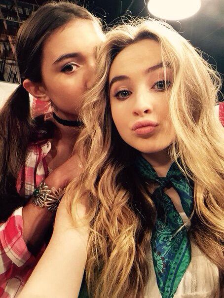 Sabrina Carpenter and Rowan Blanchard Maya And Riley, Girl Meets World Cast, Riley Matthews, Rowan Blanchard, Disney Channel Stars, Boy Meets World, Girl Meets World, Two Girls, Disney Girls