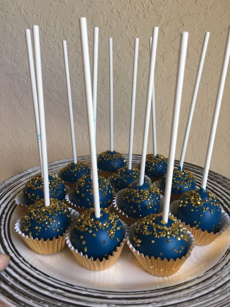 Royal Blue Treats, Royal Blue Cake Pops, Royal Blue Dessert Table, Blue And Gold Party, Blue Wedding Cupcakes, Royal Blue Cake, Graduation Cake Pops, Blue Cake Pops, Blue Quince