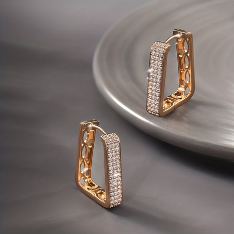 Hoop Diamond Earrings, Convertible Jewelry, Bali Design, Bridal Jewellery Inspiration, New Gold Jewellery Designs, Gold Earrings Models, Earrings Square, Modern Gold Jewelry, Bali Earrings