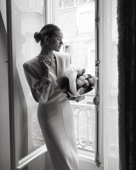 Rosie HW on Instagram: "#Ad @maisonmargielafragrances #margielafragrancepartner #smellslikememories #onadate" Rosie Huntington Whitely, Rosie Hw, Unique Wedding Photography, Rosie Huntington, Jimmy Choo Heels, Huntington Whiteley, Famous Photographers, Happy Wife, Rosie Huntington Whiteley