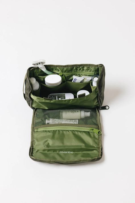 dopp kit Travel Necessities, Travel Essentials List, Travel Must Haves, Travel Gadgets, What In My Bag, Dopp Kit, Travel Kit, Recycled Bottles, Travel Organization