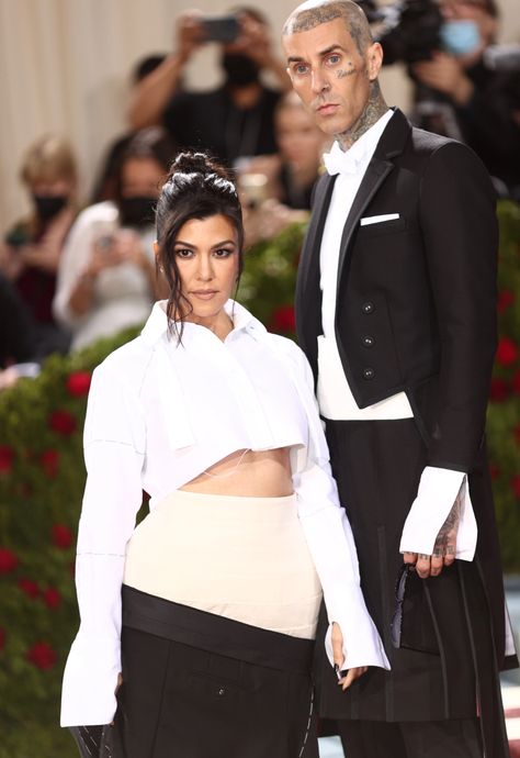 Kourtney Kardashian Met Gala, Kardashian Met Gala, Gala Photos, Rose Gold Gown, 2022 Red Carpet, Black Lace Gown, Red Carpet Photos, Lala Anthony, White Louis Vuitton