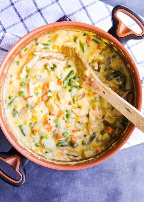 Chicken Pot Pie Dutch Oven Recipe, Chicken Pot Pie Soup Dutch Oven, Chicken Soup Dutch Oven Recipes, Chicken Pot Pie Recipe Dutch Oven, Dutch Oven Chicken Soup Recipes, Dutch Oven Casserole, Dutch Oven Casserole Recipes, Chicken Pot Pie Dutch Oven, Instant Pot Dutch Oven Recipes