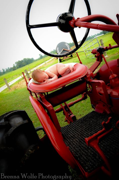 Country baby portraits - www.brennawolfephotography.com Pregnancy Ideas, Baby Pictures Newborn, Newborn Pics, Grand Kids, Country Kids, Future Children, New Born Baby, Baby Pics, Cute Photography