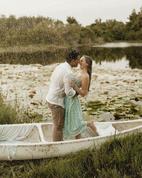 “I think our love can do anything we want it to!”🫶🏼 - The Notebook Part two of ‘The Notebook’ inspired canoe shoot! @jesswilliamsphotography 😍 Canoe rental: @freedomphotographyfl Model couple, Model Couple, Models, Couple, The Notebook, The Notebook movie, Romance, Canoe Photoshoot, Canoe shoot, Noah and Allie #modelcouple #thenotebook #thenotebookmovie #romancemovies #canoeshoot #canoephotoshoot #noahandallie #explorepage #explore #couple #couplegoals #coupleinspiration #modelcouple #c... Canoe Photoshoot, Noah And Allie, Canoe Pictures, The Notebook Movie, Sunflower Field Pictures, Instagram Call, Water Shoot, The Notebook, Rain Photography