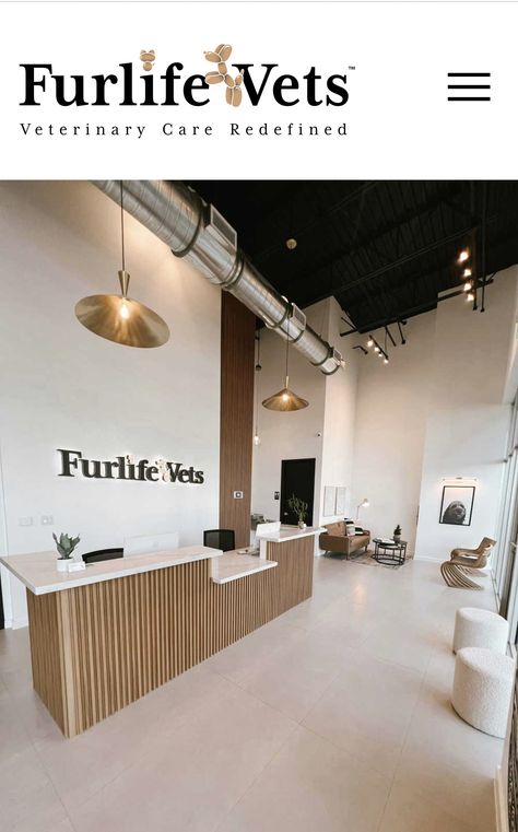 Modern Veterinary Clinic Hospital Design, Vet Office Decor Waiting Rooms, Modern Veterinary Clinic, Vet Clinic Reception, Cat Hotel Design, Veterinary Clinic Design Receptions, Pet Clinic Design, Animal Clinic Design, Dog Hotel Rooms